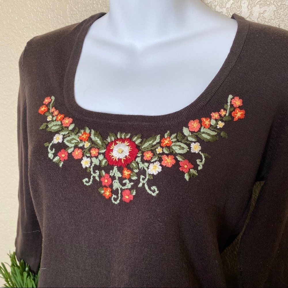 New York and Company embroidered sweater